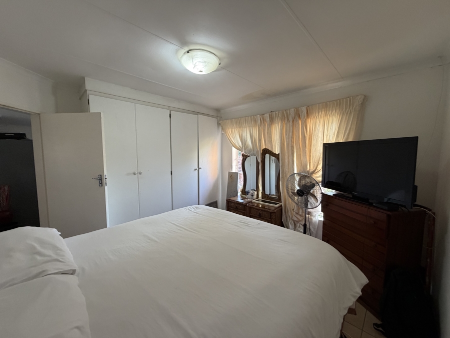 2 Bedroom Property for Sale in Meyerspark Gauteng
