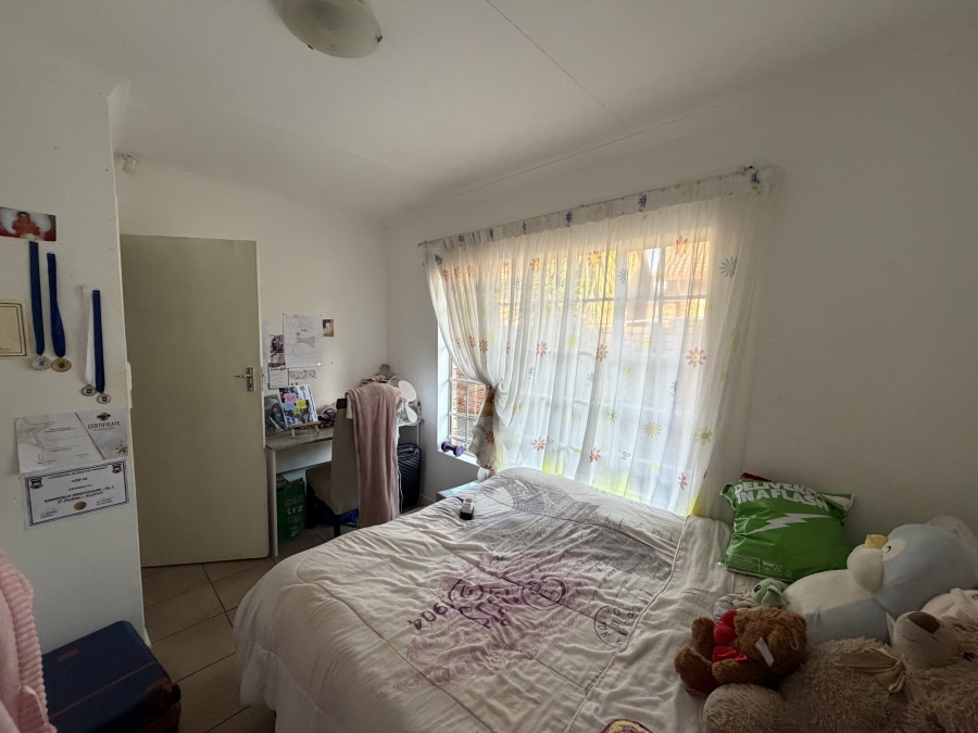 2 Bedroom Property for Sale in Meyerspark Gauteng