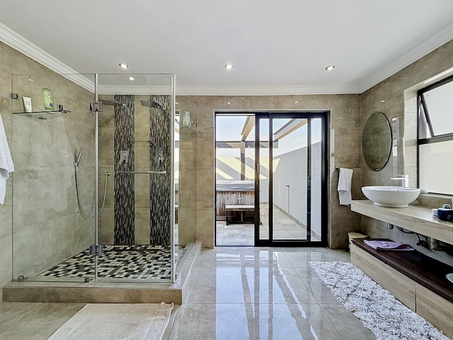 6 Bedroom Property for Sale in The Hills Game Reserve Estate Gauteng