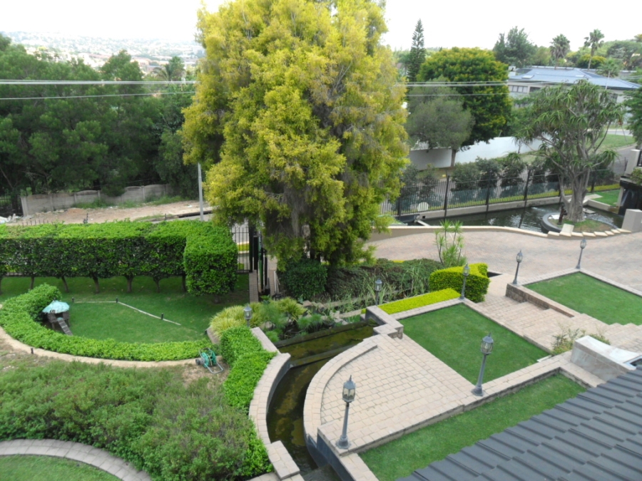9 Bedroom Property for Sale in Waterkloof Ridge Gauteng