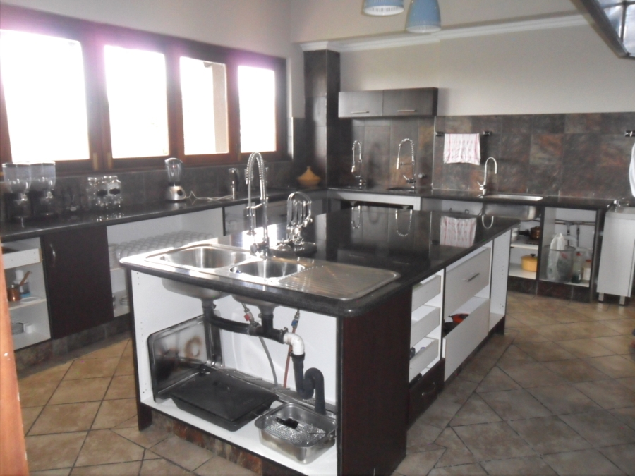9 Bedroom Property for Sale in Waterkloof Ridge Gauteng