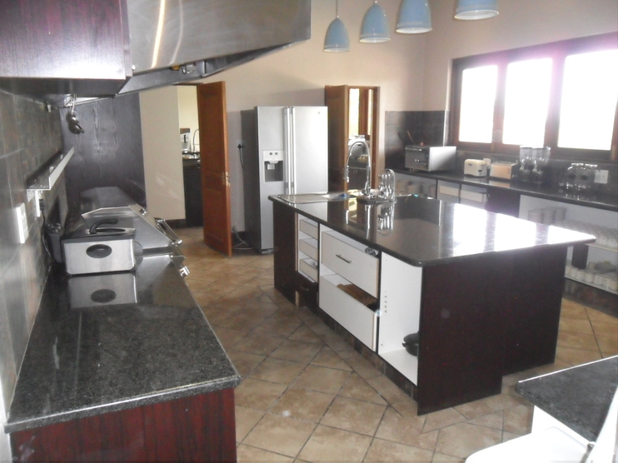 9 Bedroom Property for Sale in Waterkloof Ridge Gauteng