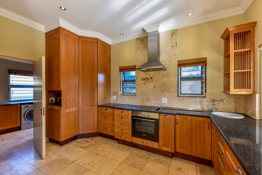 4 Bedroom Property for Sale in Baileys Muckleneuk Gauteng