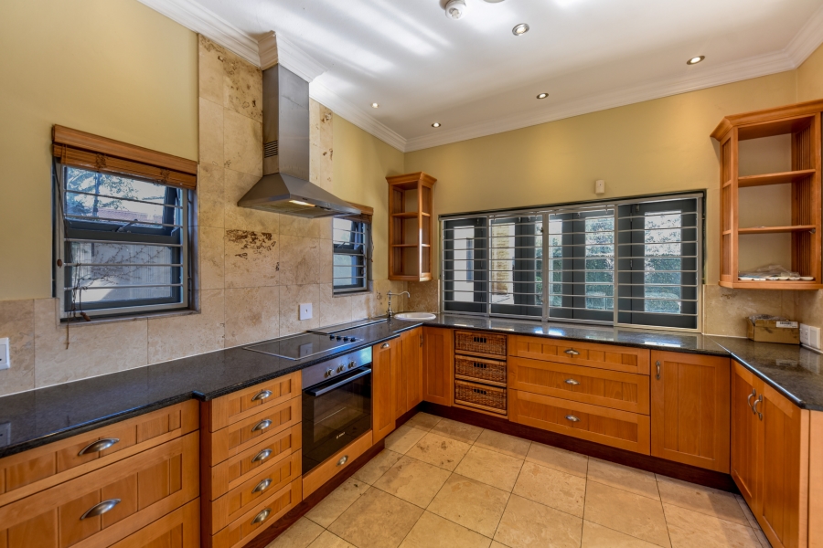 4 Bedroom Property for Sale in Baileys Muckleneuk Gauteng