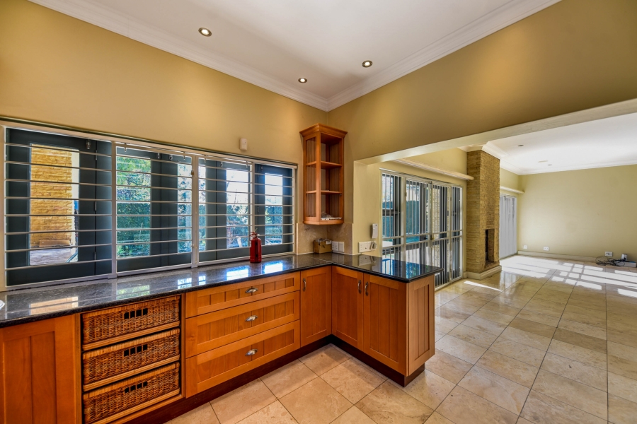 4 Bedroom Property for Sale in Baileys Muckleneuk Gauteng