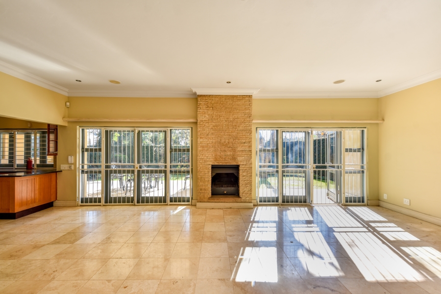 4 Bedroom Property for Sale in Baileys Muckleneuk Gauteng