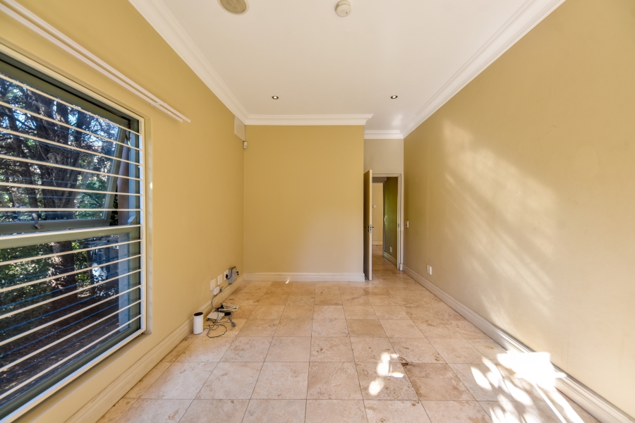 4 Bedroom Property for Sale in Baileys Muckleneuk Gauteng