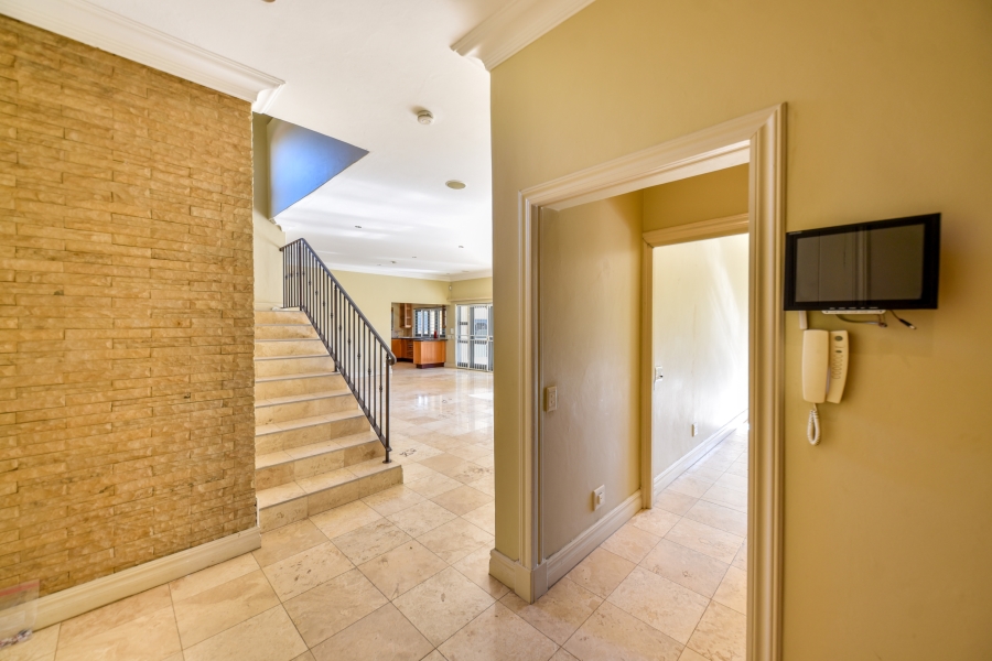 4 Bedroom Property for Sale in Baileys Muckleneuk Gauteng