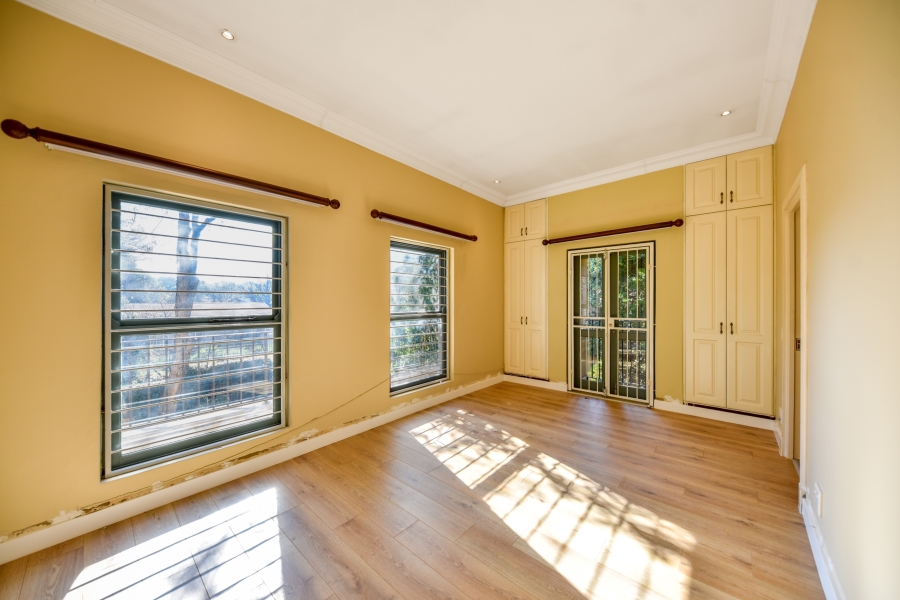 4 Bedroom Property for Sale in Baileys Muckleneuk Gauteng