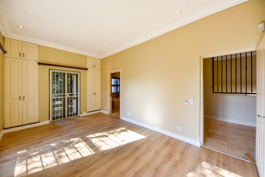 4 Bedroom Property for Sale in Baileys Muckleneuk Gauteng