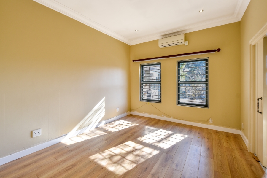 4 Bedroom Property for Sale in Baileys Muckleneuk Gauteng