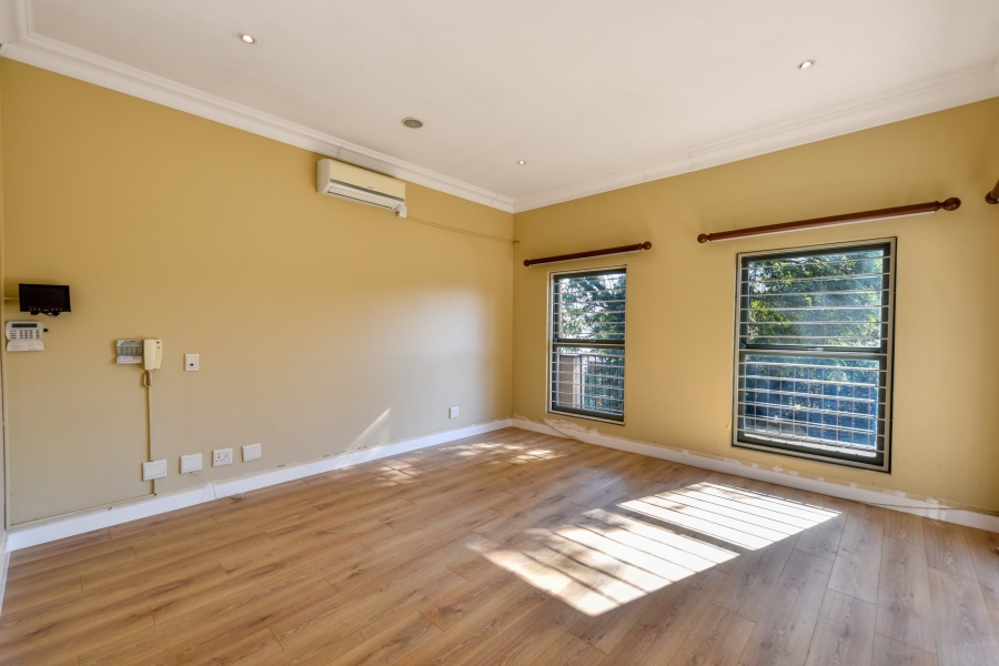 4 Bedroom Property for Sale in Baileys Muckleneuk Gauteng