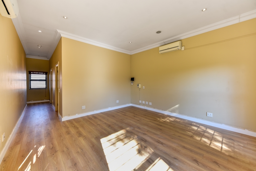 4 Bedroom Property for Sale in Baileys Muckleneuk Gauteng