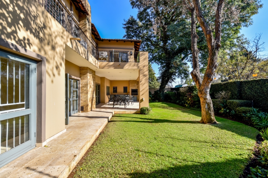 4 Bedroom Property for Sale in Baileys Muckleneuk Gauteng