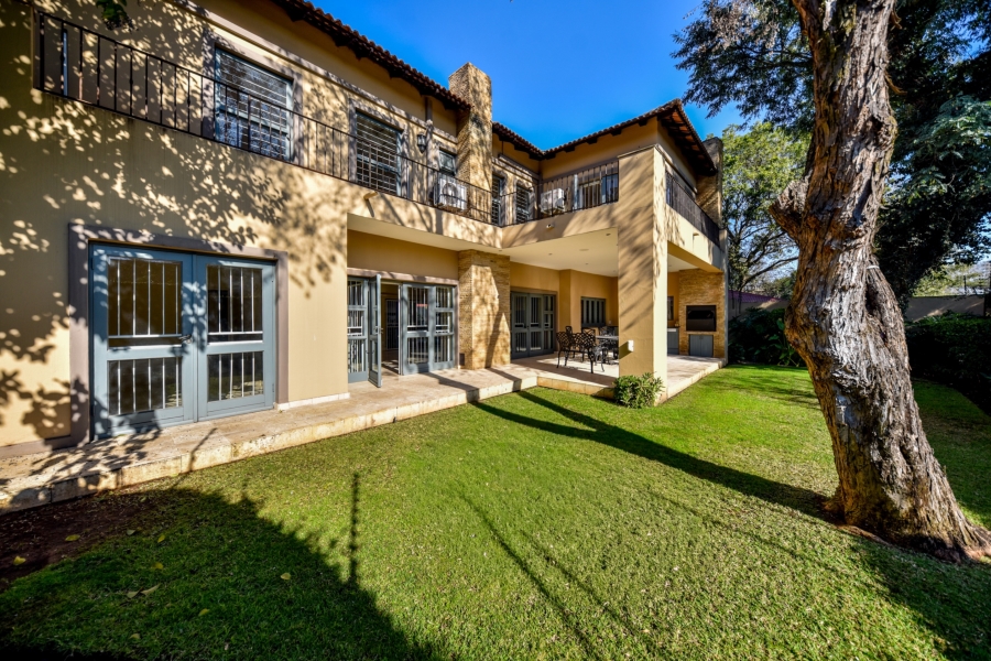 4 Bedroom Property for Sale in Baileys Muckleneuk Gauteng