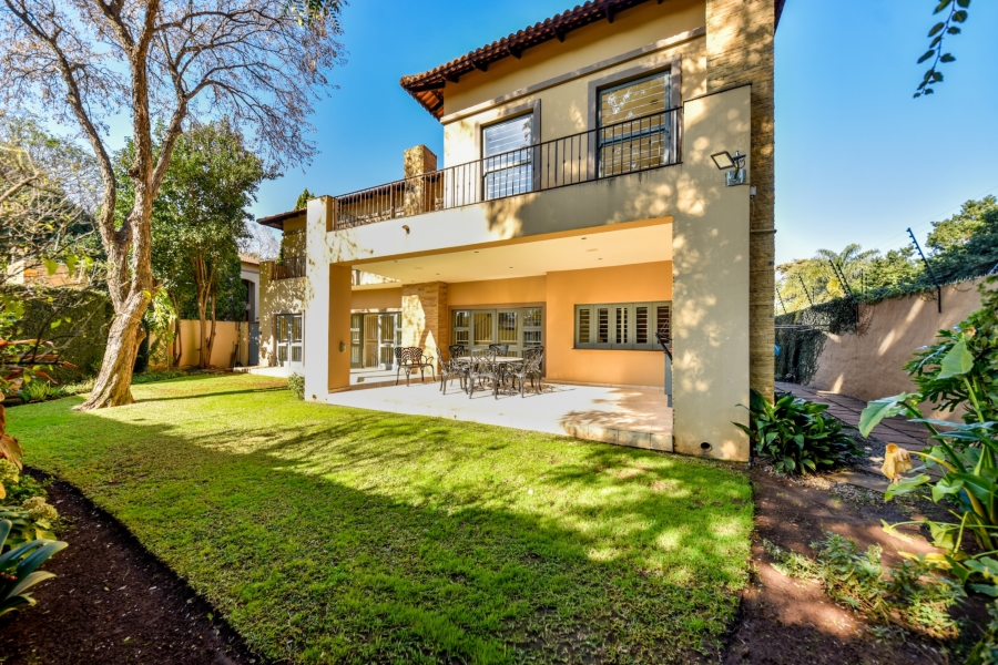 4 Bedroom Property for Sale in Baileys Muckleneuk Gauteng