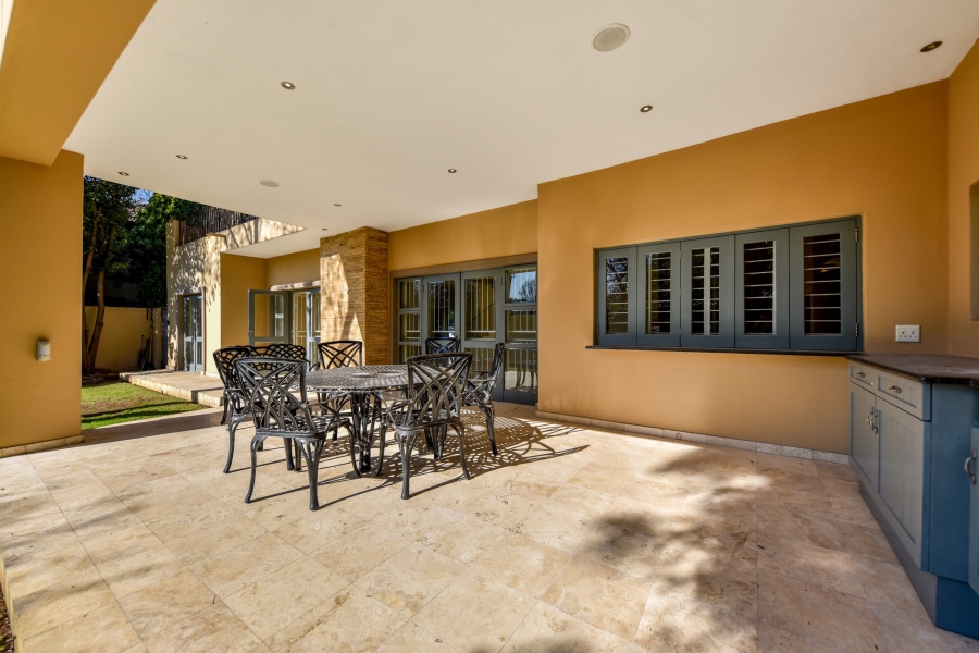 4 Bedroom Property for Sale in Baileys Muckleneuk Gauteng