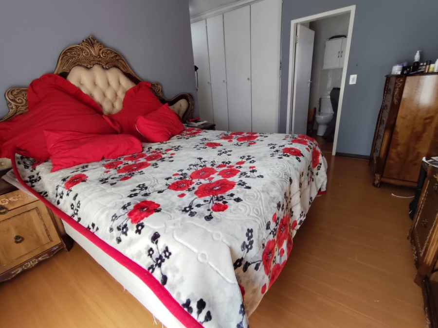 3 Bedroom Property for Sale in Brackendowns Gauteng