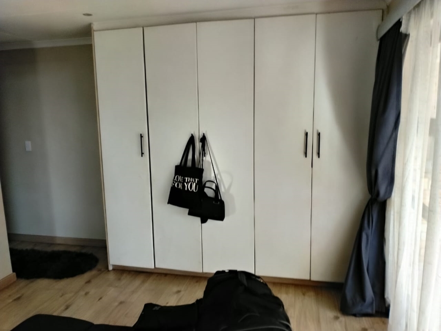 3 Bedroom Property for Sale in Noordhang Gauteng