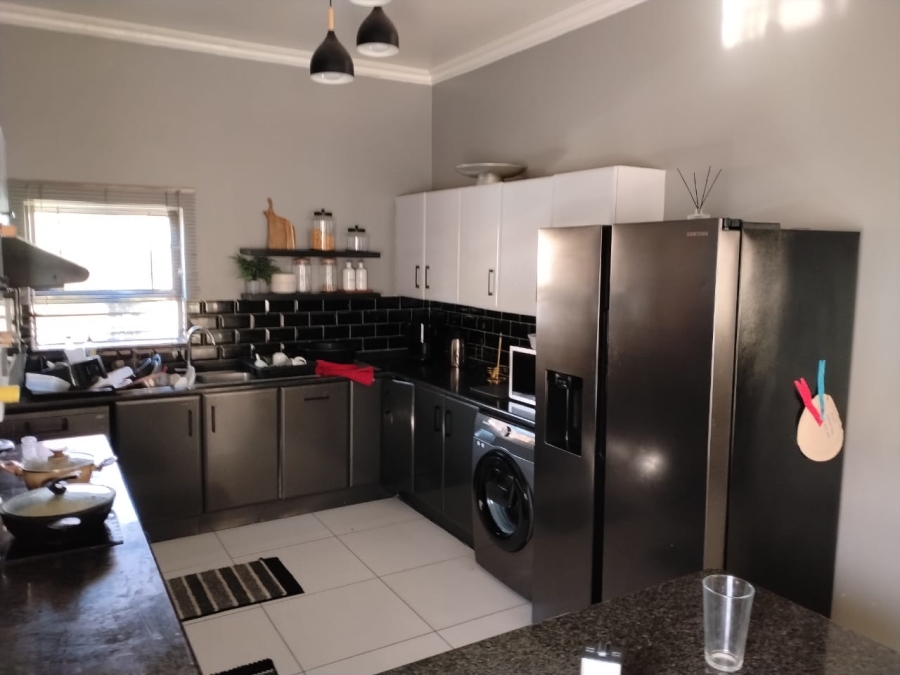3 Bedroom Property for Sale in Noordhang Gauteng