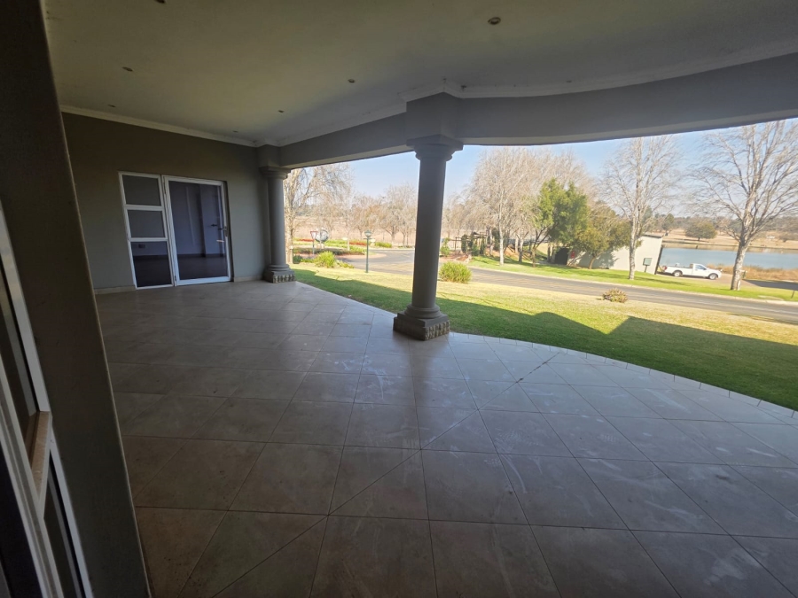 To Let 4 Bedroom Property for Rent in Ebotse Golf Estate Gauteng