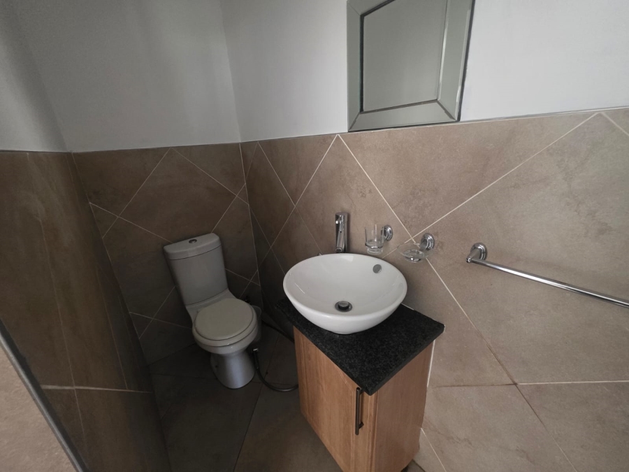 To Let 4 Bedroom Property for Rent in Ebotse Golf Estate Gauteng