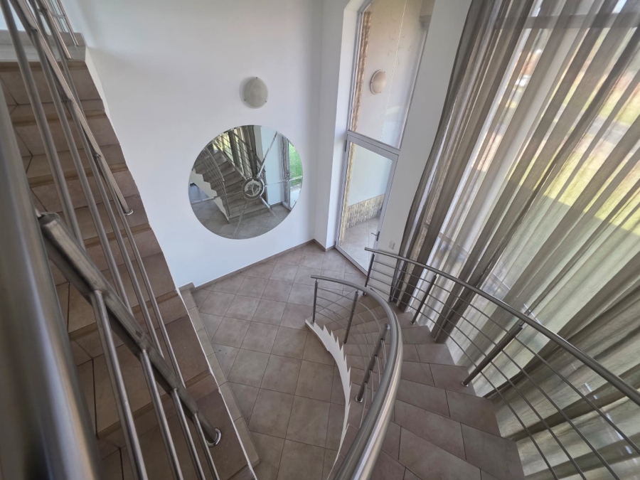 To Let 4 Bedroom Property for Rent in Ebotse Golf Estate Gauteng