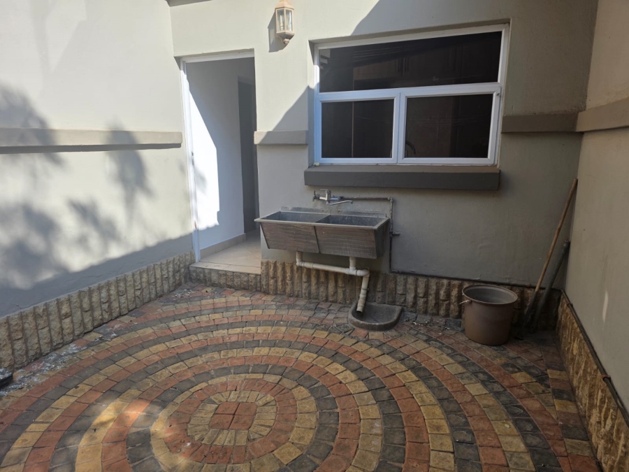 To Let 4 Bedroom Property for Rent in Ebotse Golf Estate Gauteng