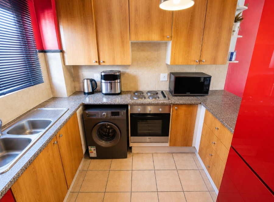 2 Bedroom Property for Sale in Eco Park Gauteng