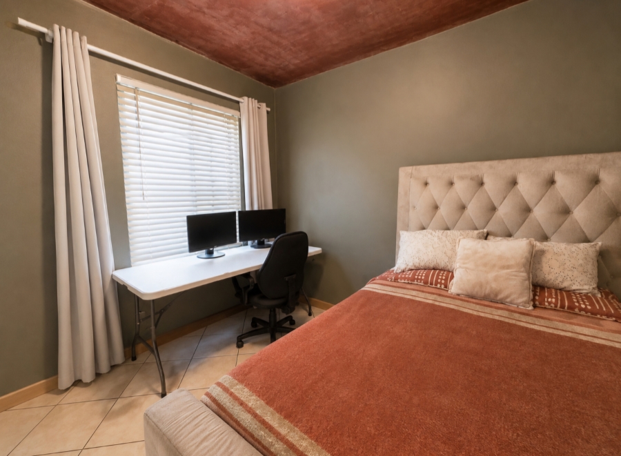 2 Bedroom Property for Sale in Eco Park Gauteng