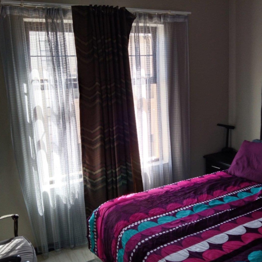 2 Bedroom Property for Sale in Kosmosdal Gauteng