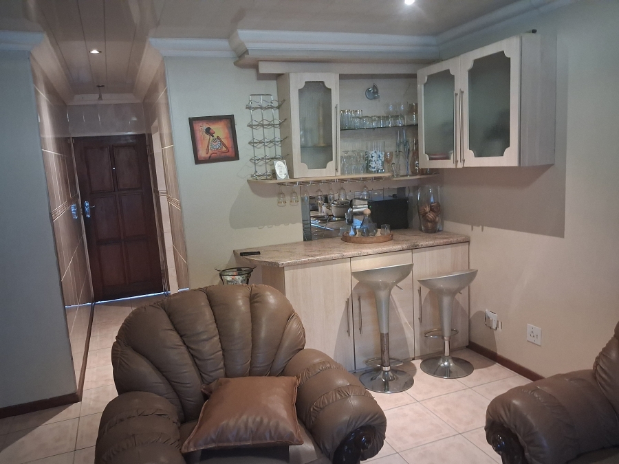 2 Bedroom Property for Sale in The Orchards Gauteng