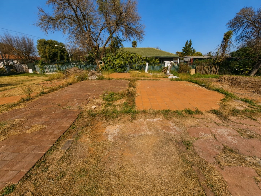 1 Bedroom Property for Sale in Wonderboom South Gauteng