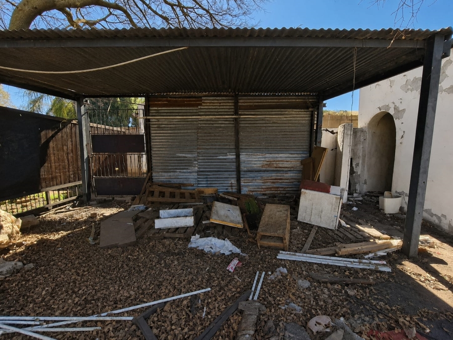1 Bedroom Property for Sale in Wonderboom South Gauteng