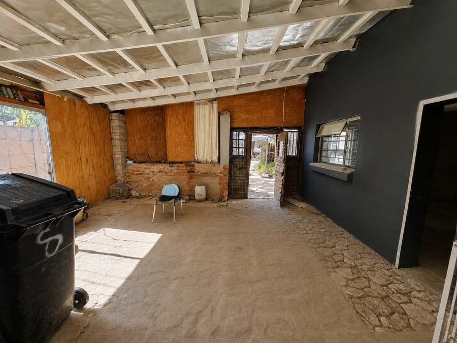 1 Bedroom Property for Sale in Wonderboom South Gauteng