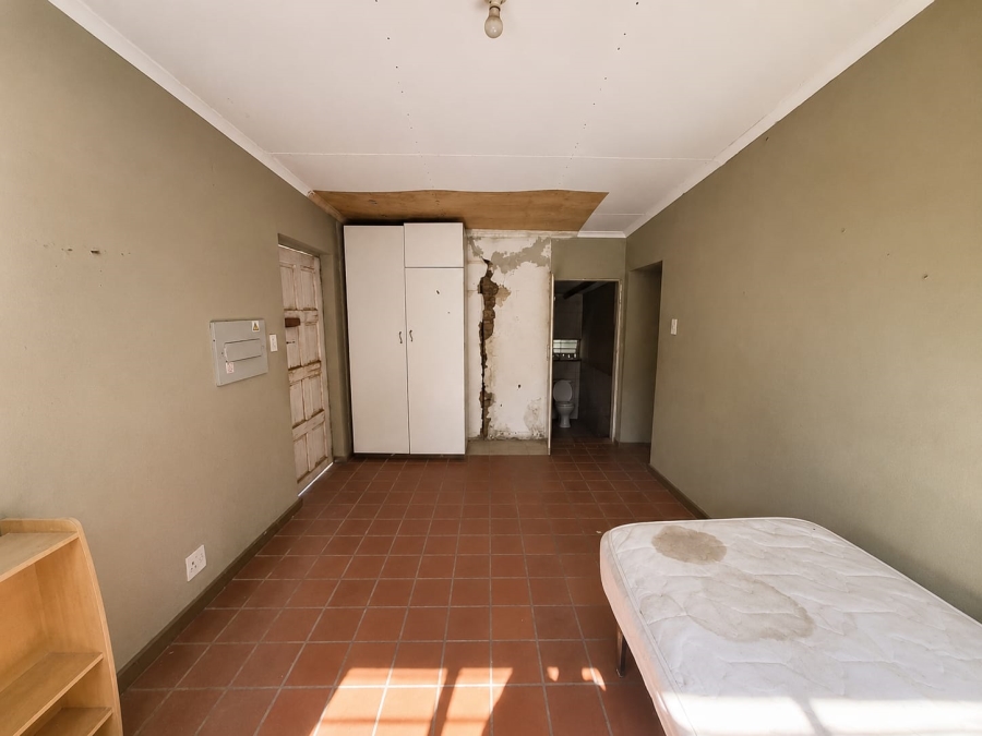 1 Bedroom Property for Sale in Wonderboom South Gauteng