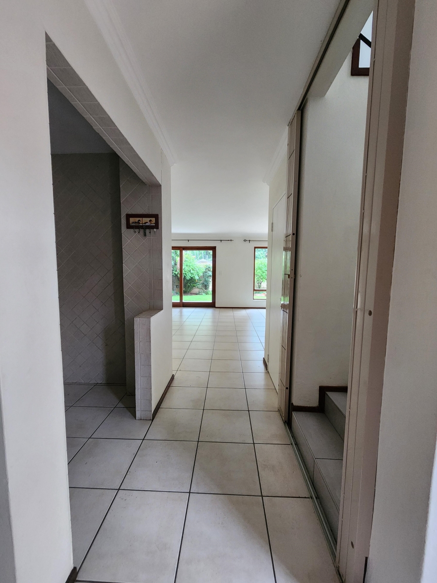 To Let 3 Bedroom Property for Rent in Broadacres Gauteng