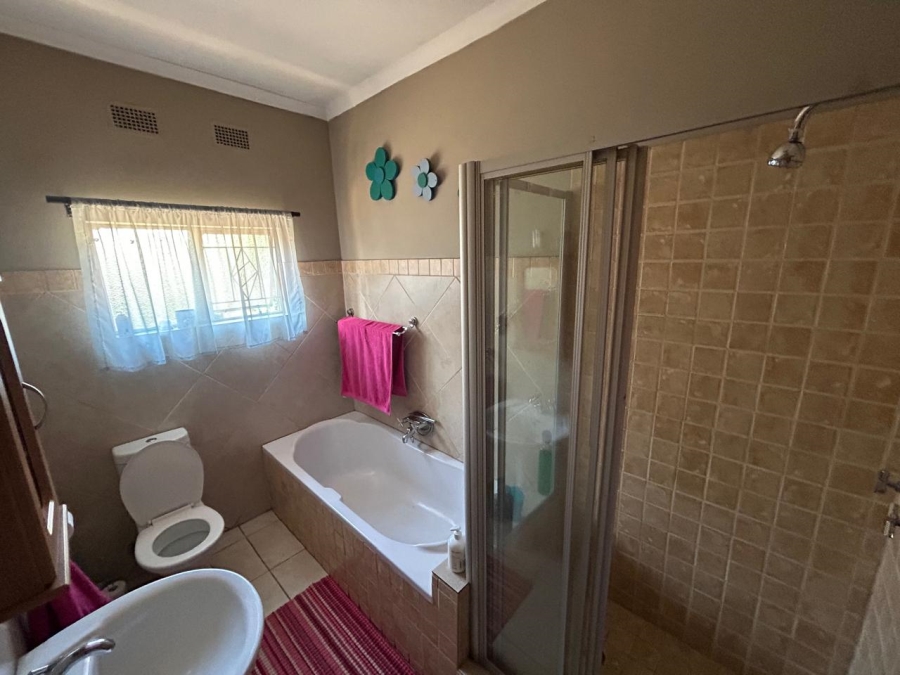 To Let 3 Bedroom Property for Rent in Rietfontein Gauteng