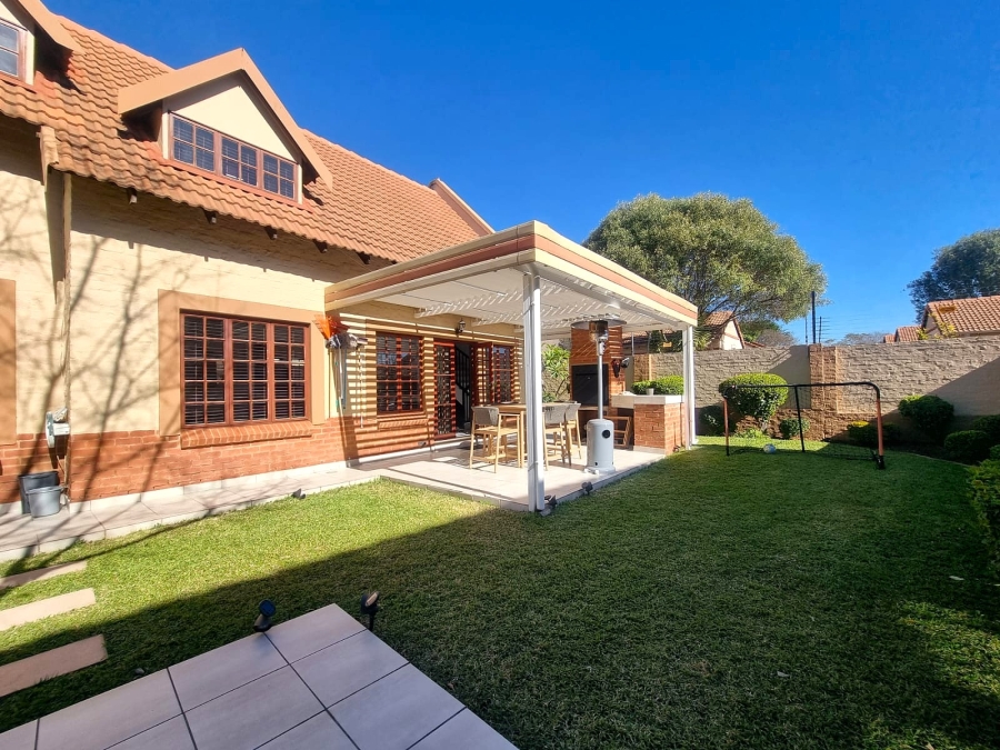 To Let 3 Bedroom Property for Rent in Equestria Gauteng