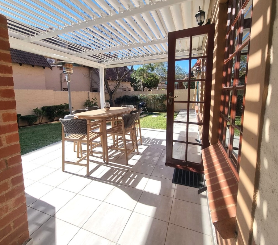 To Let 3 Bedroom Property for Rent in Equestria Gauteng