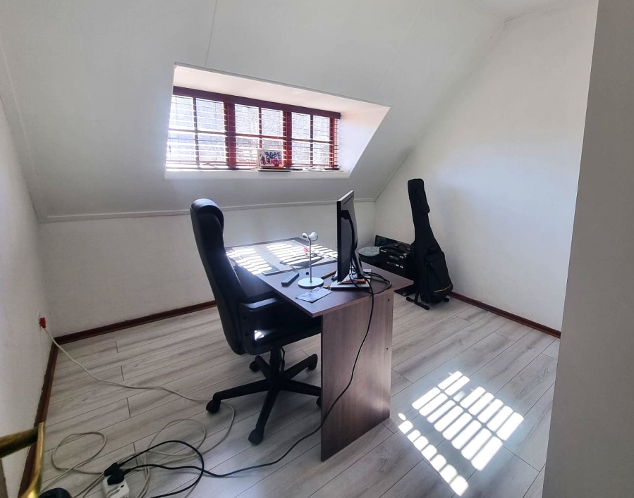 To Let 3 Bedroom Property for Rent in Equestria Gauteng