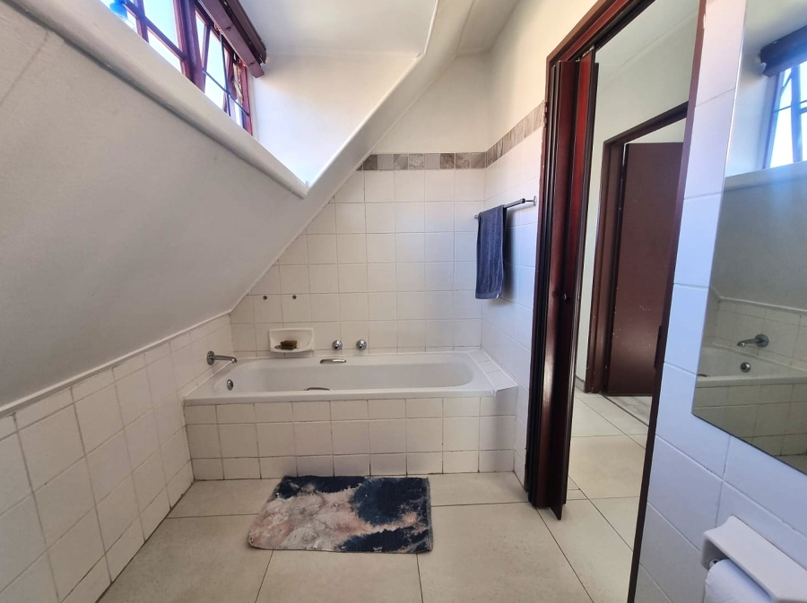 To Let 3 Bedroom Property for Rent in Equestria Gauteng