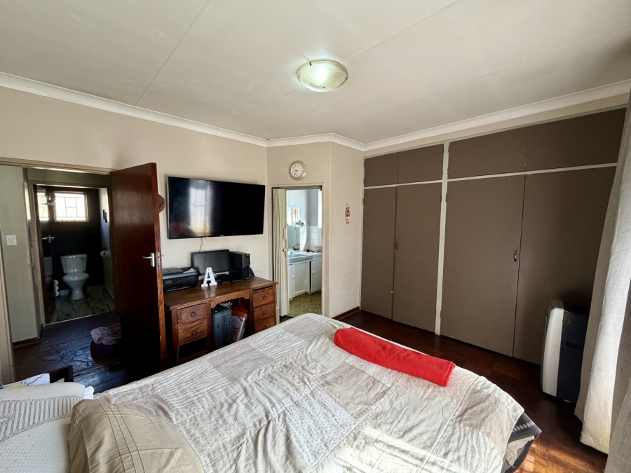 4 Bedroom Property for Sale in Kilner Park Gauteng
