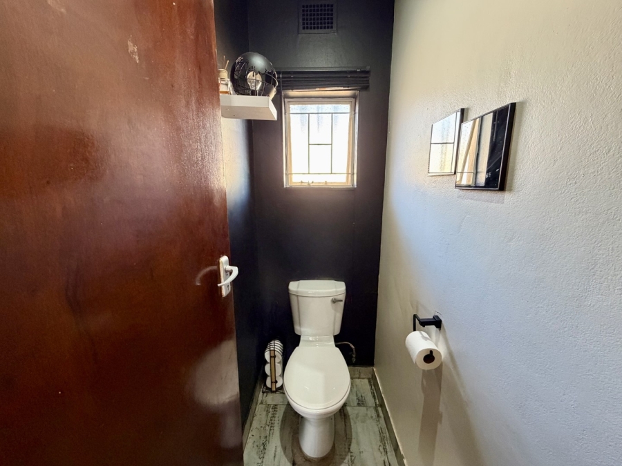 4 Bedroom Property for Sale in Kilner Park Gauteng