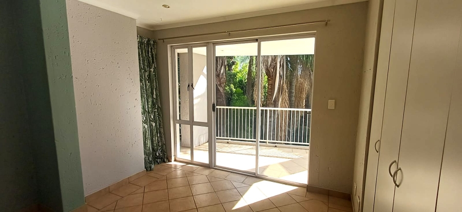 To Let 4 Bedroom Property for Rent in Silver Lakes Golf Estate Gauteng