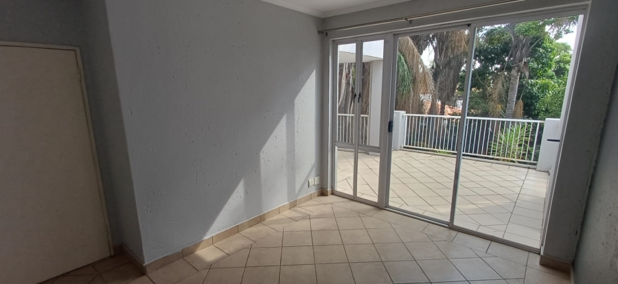 To Let 4 Bedroom Property for Rent in Silver Lakes Golf Estate Gauteng