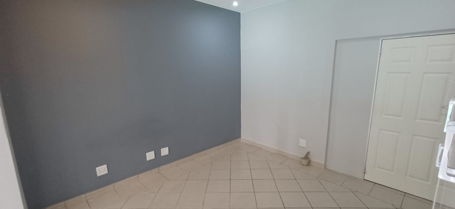 To Let 4 Bedroom Property for Rent in Silver Lakes Golf Estate Gauteng