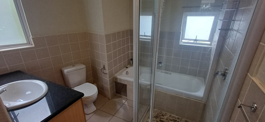 To Let 4 Bedroom Property for Rent in Silver Lakes Golf Estate Gauteng