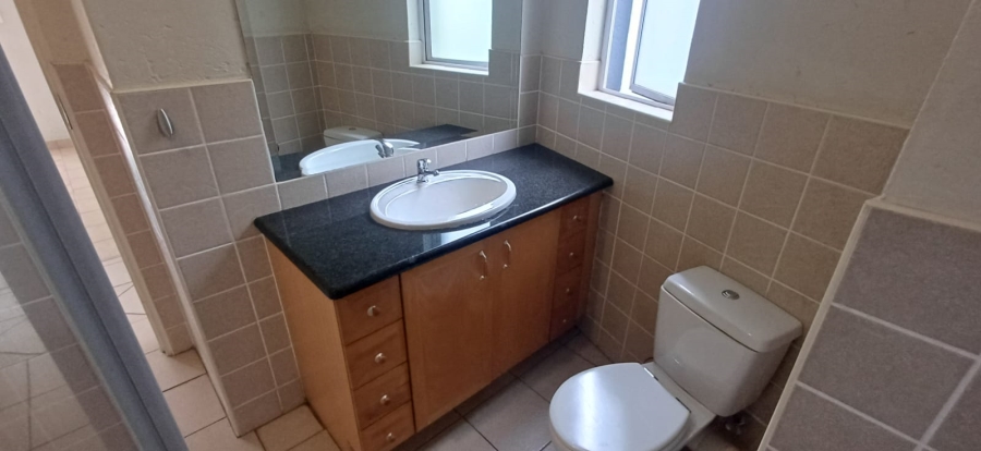 To Let 4 Bedroom Property for Rent in Silver Lakes Golf Estate Gauteng