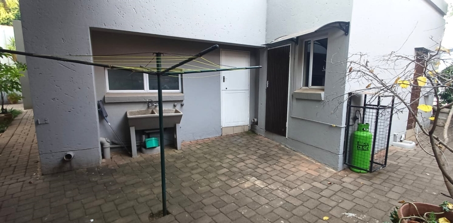 To Let 4 Bedroom Property for Rent in Silver Lakes Golf Estate Gauteng